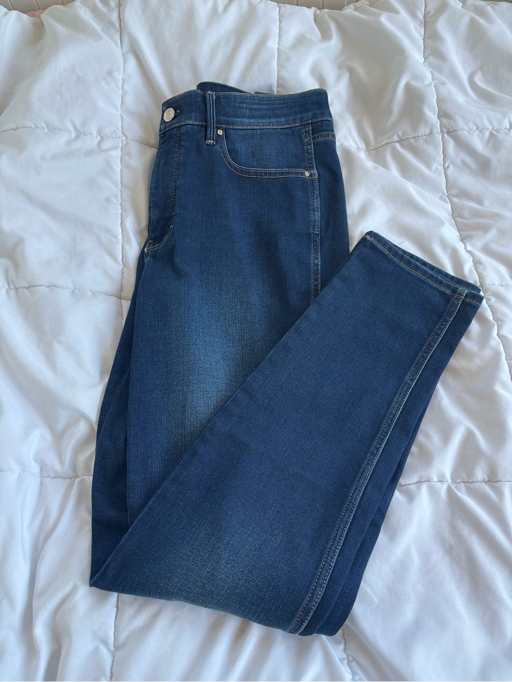 WHBM High Rise Skinny Cashmere Denim Jeans Dark Wash NWT Size 10R - Picture 3 of 6